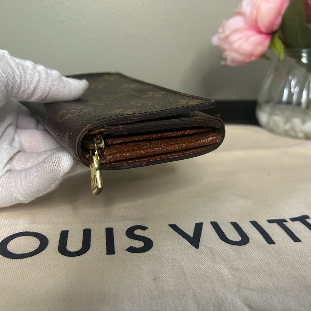 Authentic Louis Vuitton Monogram TRESOR Wallet- Hidden Snap - Picture 10 of 11